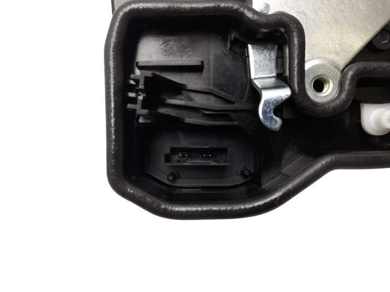 Recambio de cerradura puerta delantera izquierda para bmw serie 3 berlina (e90) referencia OEM IAM 51217202143 10606130121 10606