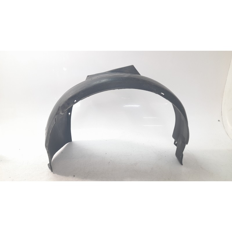 Recambio de paso de rueda delantero izquierdo para volkswagen polo iii (6n1) 75 1.6 referencia OEM IAM 6N0809961  
