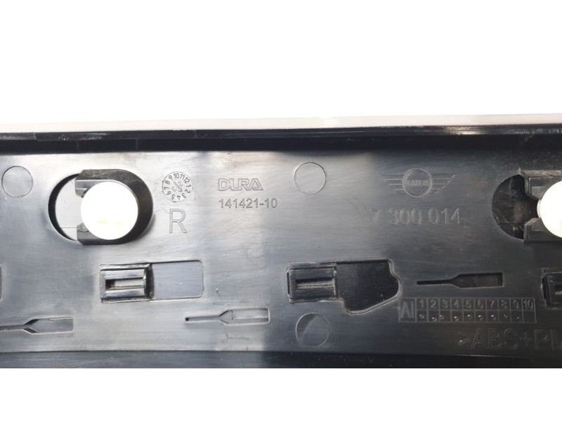 Recambio de molduras traseras para mini mini (f56) cooper se / electric referencia OEM IAM 7300014  