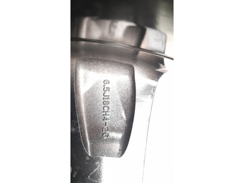 Recambio de llanta para citroen c4 berlina e-feel referencia OEM IAM 9833485080  