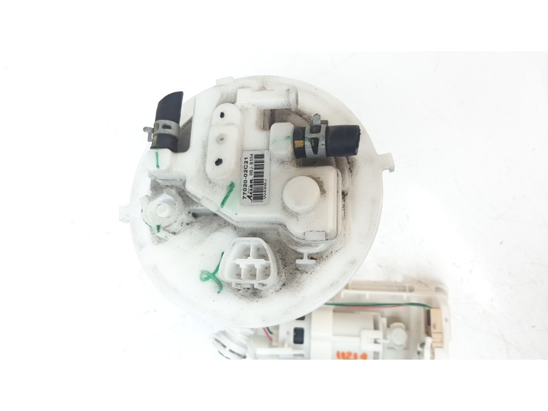 Recambio de bomba combustible para toyota corolla (e21) referencia OEM IAM 7702002C21 232100T060 