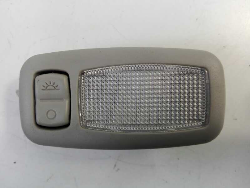 Recambio de luz interior para kia cee´d drive referencia OEM IAM 92303A2000  
