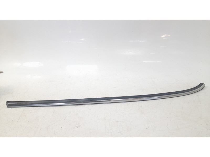 Recambio de molduras traseras para mini mini (f56) cooper se / electric referencia OEM IAM 25894910  