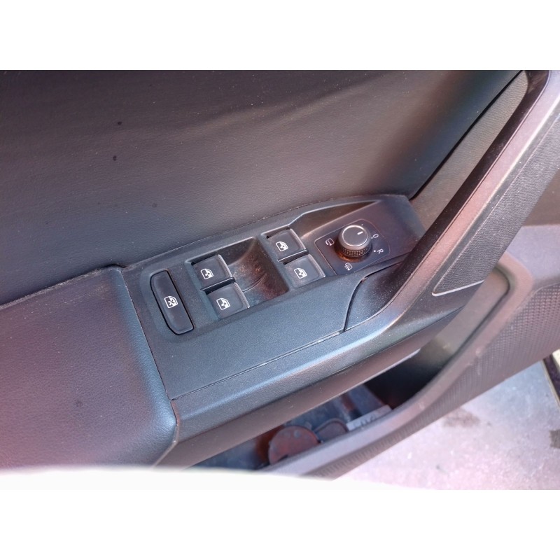 Recambio de mando elevalunas delantero izquierdo para seat leon sportstourer (kl8, kld) 2.0 tdi referencia OEM IAM   