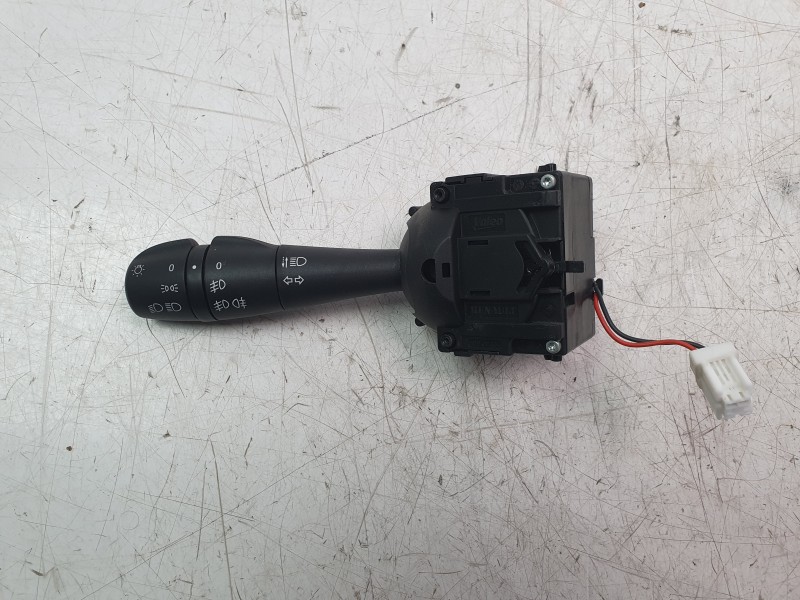 Recambio de mando intermitentes para dacia sandero ii tce 90 lpg (b8m1) referencia OEM IAM 255679575R E11811260 