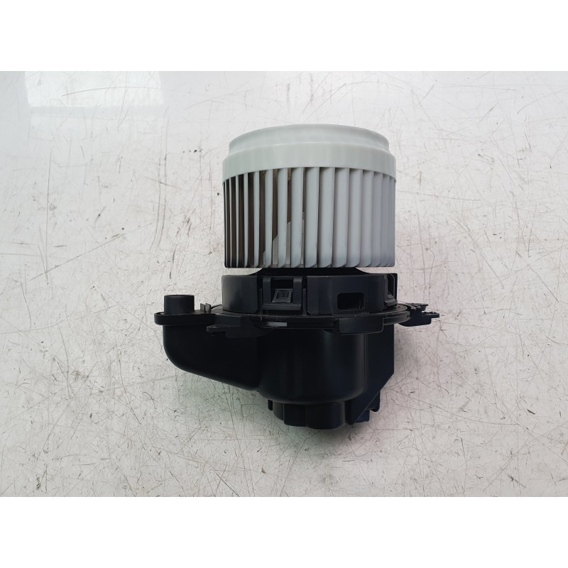 Recambio de ventilador calefaccion para dacia sandero ii tce 90 lpg (b8m1) referencia OEM IAM 272107379R 5P3730100 