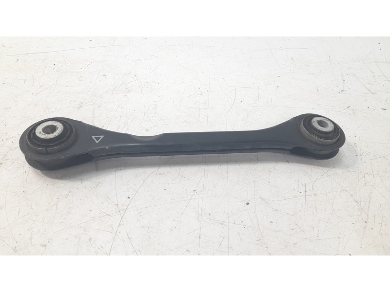 Recambio de tirante trasero derecho para porsche macan (typ ) referencia OEM IAM 8K0501529  