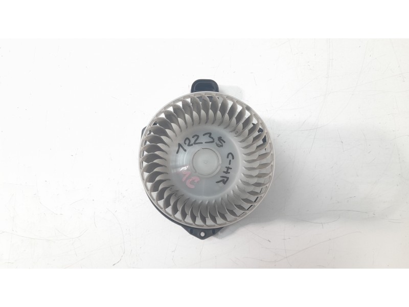 Recambio de ventilador calefaccion para toyota c-hr (_x1_) 1.8 hybrid (zyx10_, zyx11_) referencia OEM IAM 87103F4020  34700
