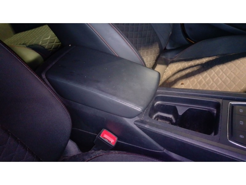 Recambio de apoyabrazos central para seat leon sportstourer (kl8, kld) 2.0 tdi referencia OEM IAM   