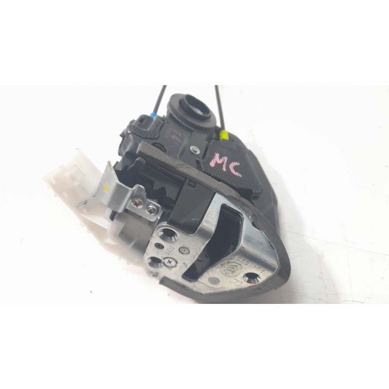Recambio de cerradura puerta trasera derecha para toyota c-hr (_x1_) 1.8 hybrid (zyx10_, zyx11_) referencia OEM IAM 69050F4010  