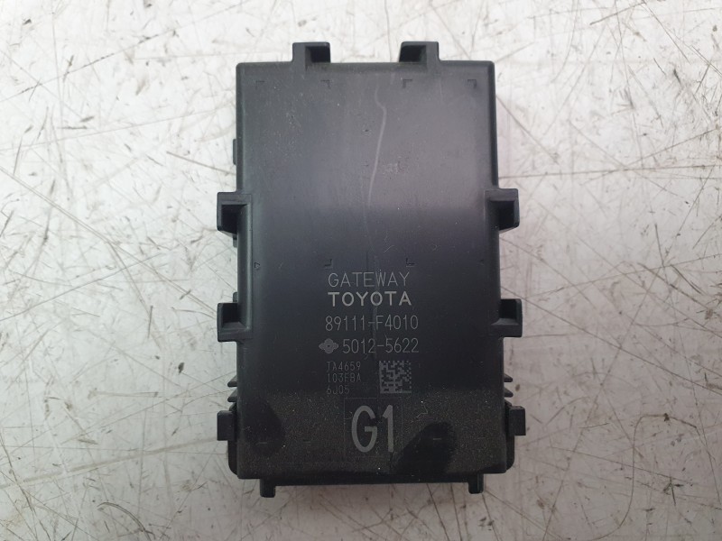 Recambio de modulo electronico para toyota c-hr (_x1_) 1.8 hybrid (zyx10_, zyx11_) referencia OEM IAM 89111F4010  