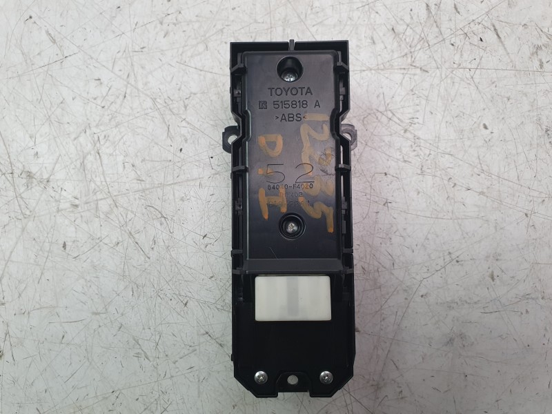 Recambio de mando elevalunas delantero izquierdo para toyota c-hr (_x1_) 1.8 hybrid (zyx10_, zyx11_) referencia OEM IAM 84040F40