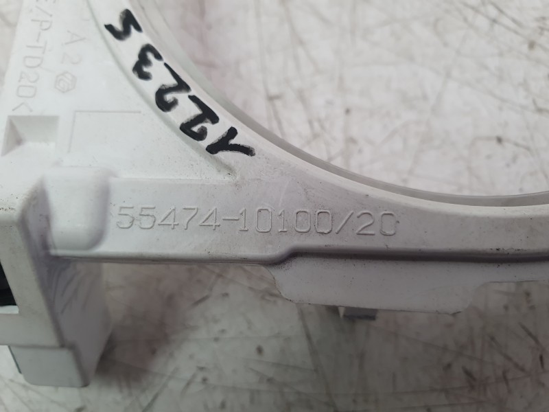 Recambio de moldura para toyota c-hr (_x1_) 1.8 hybrid (zyx10_, zyx11_) referencia OEM IAM 5547410100 5547510130 