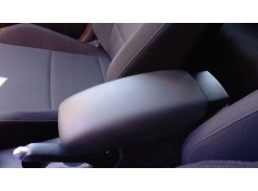 Recambio de apoyabrazos central para hyundai bayon 1.2 mpi 79 cv maxx (2024) referencia OEM IAM 84660T7600NNB   2