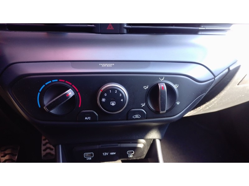 Recambio de mando calefaccion / aire acondicionado para hyundai bayon 1.2 mpi 79 cv maxx (2024) referencia OEM IAM   