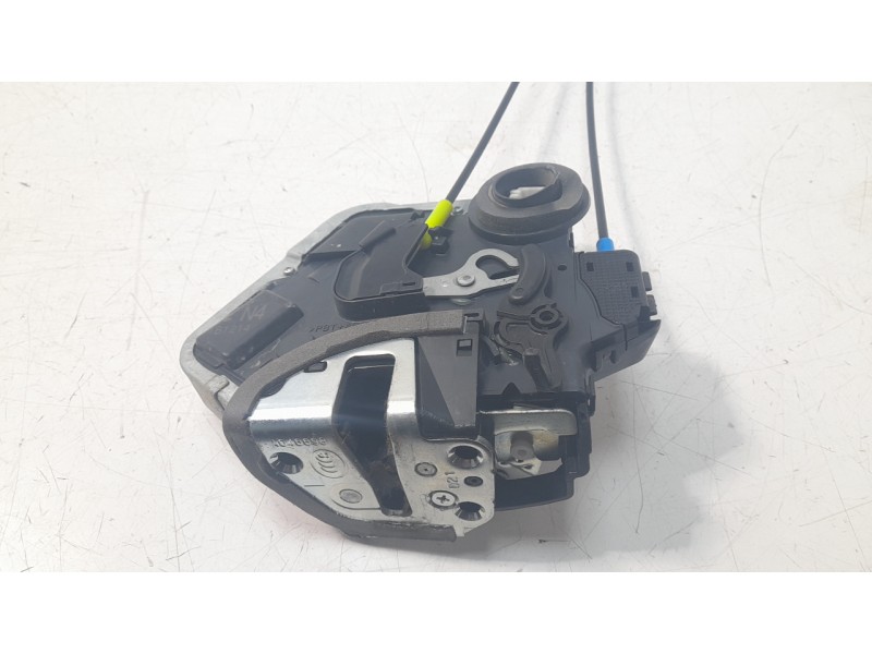 Recambio de cerradura puerta trasera izquierda para lexus nx 2.5 16v cat (híbrido) referencia OEM IAM 6906012410  
