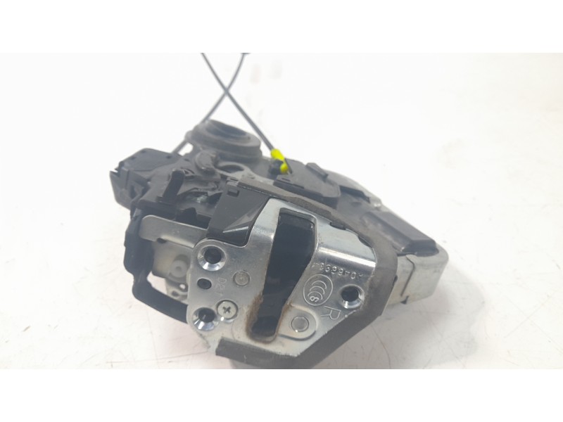 Recambio de cerradura puerta trasera derecha para lexus nx 2.5 16v cat (híbrido) referencia OEM IAM 6905012410  