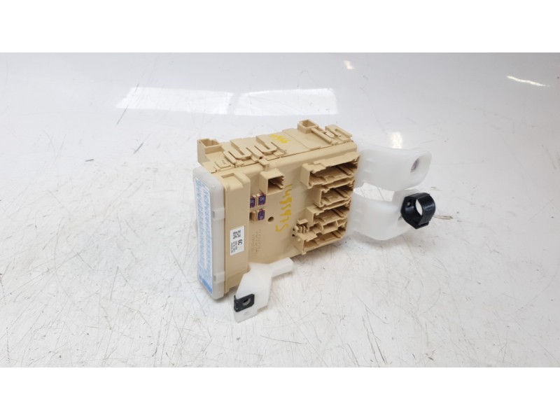 Recambio de caja reles / fusibles para lexus nx 2.5 16v cat (híbrido) referencia OEM IAM 8273078011  