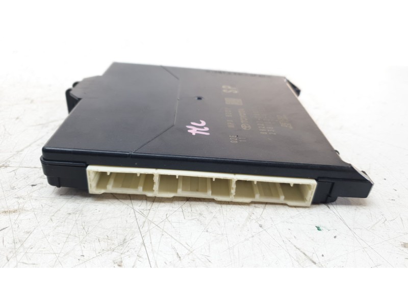 Recambio de modulo electronico para lexus nx 2.5 16v cat (híbrido) referencia OEM IAM 8922178070 2381004160 