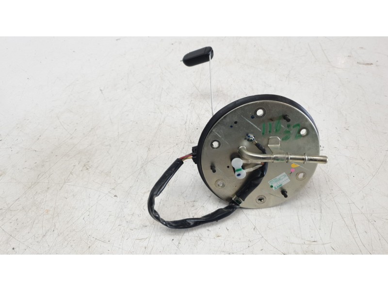 Recambio de bomba combustible para honda cb 650r cb 650r referencia OEM IAM UCT35HU67 MKND52 