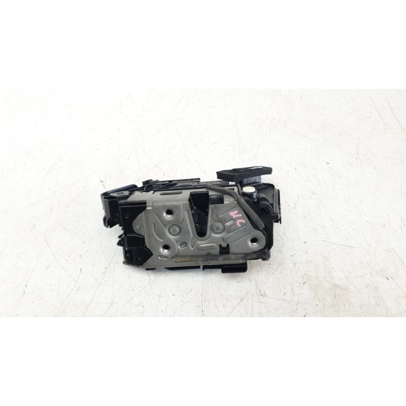 Recambio de cerradura puerta trasera derecha para cupra formentor 1.5 tsi referencia OEM IAM 5TA839016Q  