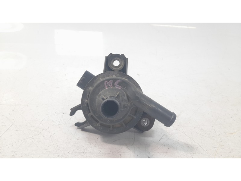 Recambio de bomba agua para lexus nx 2.5 16v cat (híbrido) referencia OEM IAM G904048010  