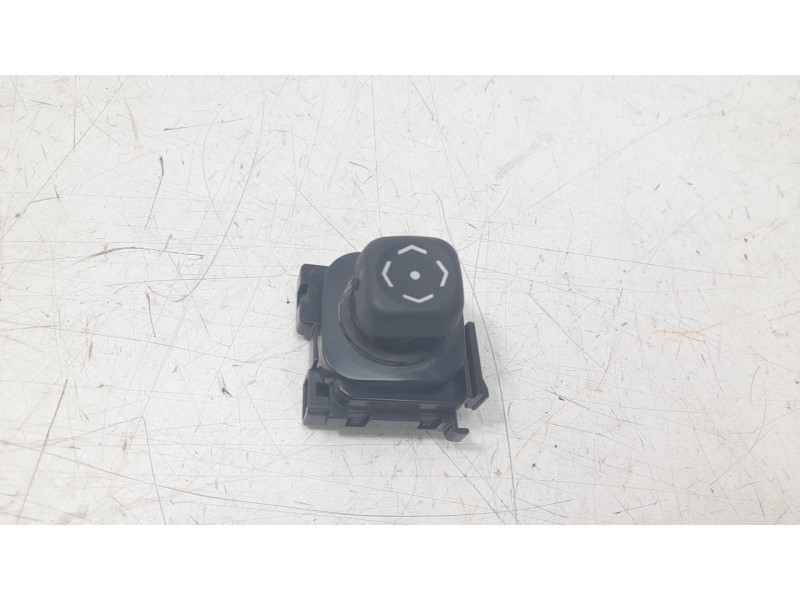 Recambio de mando volante para lexus nx 2.5 16v cat (híbrido) referencia OEM IAM 3X69  