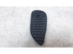 REJILLA PARAGOLPES IZQUIERDA A1568853322 A1568853322 