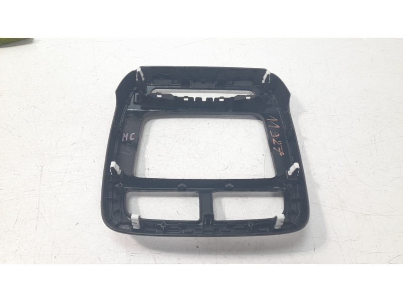 Recambio de moldura para dacia spring electric business referencia OEM IAM 681005985R  