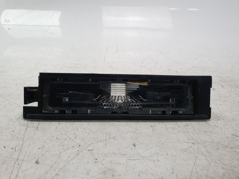 Recambio de piloto matricula para dacia spring electric business referencia OEM IAM 265106061R  