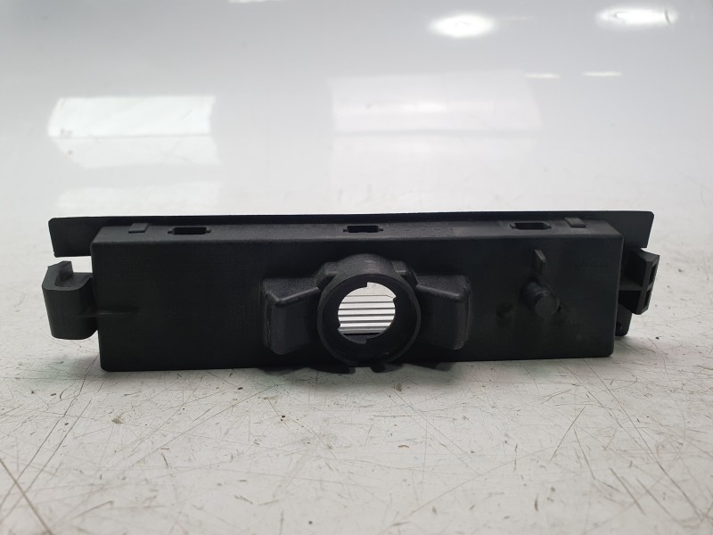 Recambio de piloto matricula para dacia spring electric business referencia OEM IAM 265106061R  