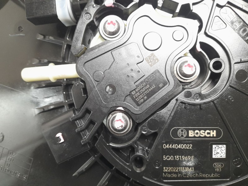 Recambio de deposito adblue para seat leon sportstourer (kl8, kld) 2.0 tdi referencia OEM IAM   