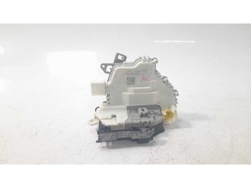Recambio de cerradura puerta delantera izquierda para audi q3 (8ug) base referencia OEM IAM 8J1837015F  EZCAU119