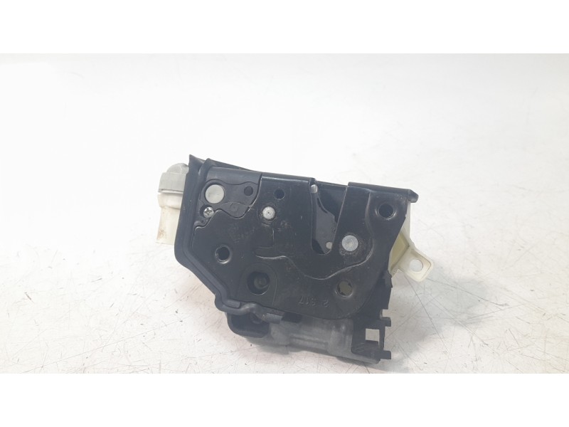 Recambio de cerradura puerta delantera izquierda para audi q3 (8ug) base referencia OEM IAM 8J1837015F  EZCAU119