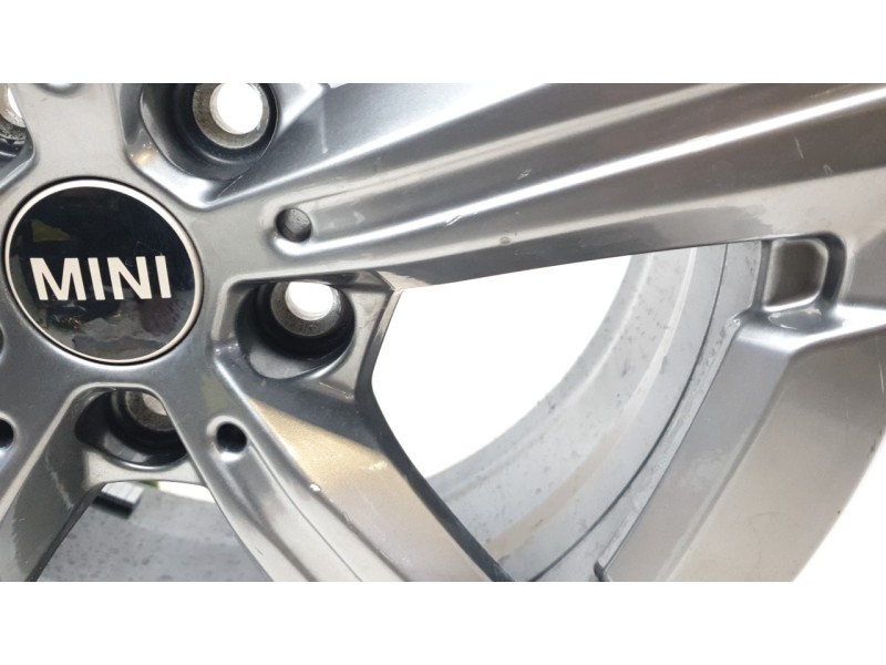 Recambio de llanta para mini countryman d countryman d referencia OEM IAM 6898044  