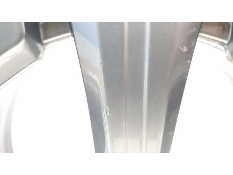 Recambio de llanta para mini countryman d countryman d referencia OEM IAM 6898044  