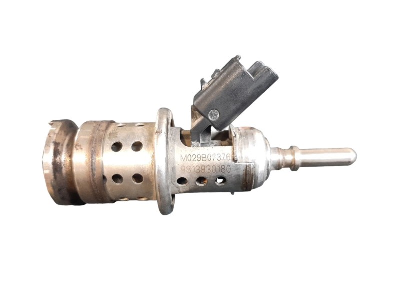 Recambio de inyector para citroen jumpy fugón control m referencia OEM IAM 9813930180  