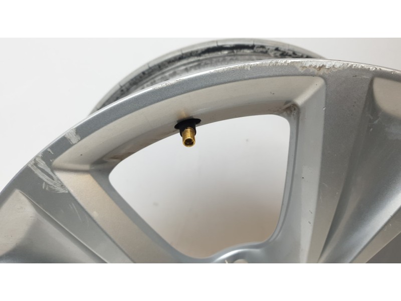 Recambio de llanta para seat leon sportstourer (kl8, kld) 2.0 tdi referencia OEM IAM 5FA601025C  