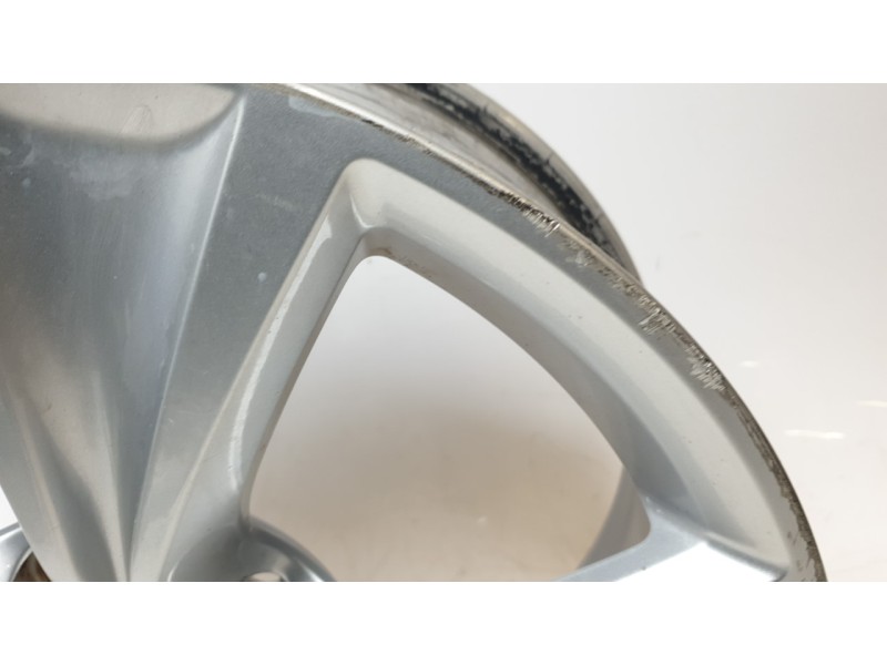 Recambio de llanta para seat leon sportstourer (kl8, kld) 2.0 tdi referencia OEM IAM 5FA601025C  