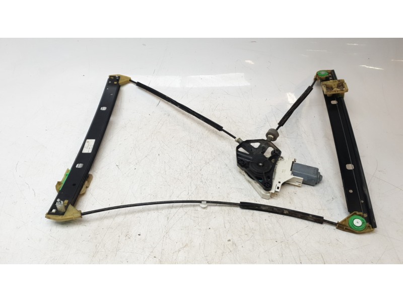 Recambio de elevalunas delantero izquierdo para audi q3 (8ug) base referencia OEM IAM 8U0837461  106022917 , 113791