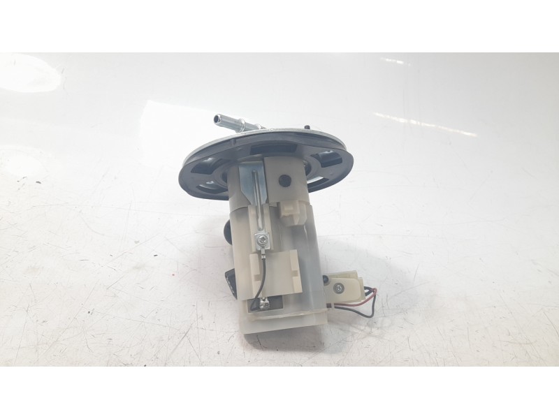 Recambio de bomba combustible para honda x-adv referencia OEM IAM 16700MKHD23  