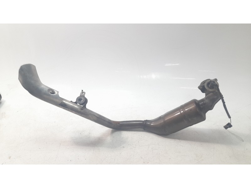 Recambio de colector escape para honda x-adv referencia OEM IAM 18150MKHD02  