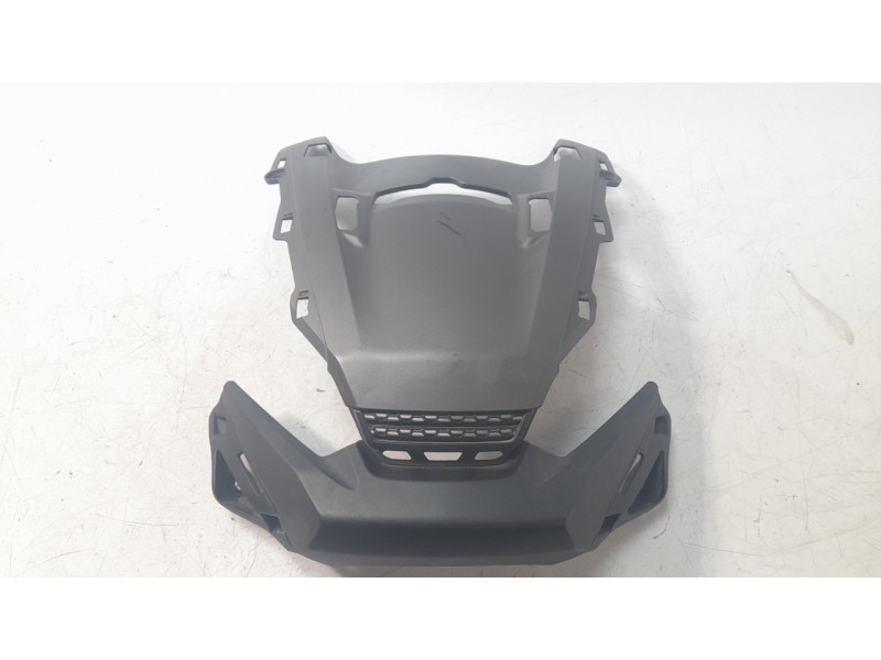 Recambio de carenado para honda x-adv referencia OEM IAM 64220MKH0000  