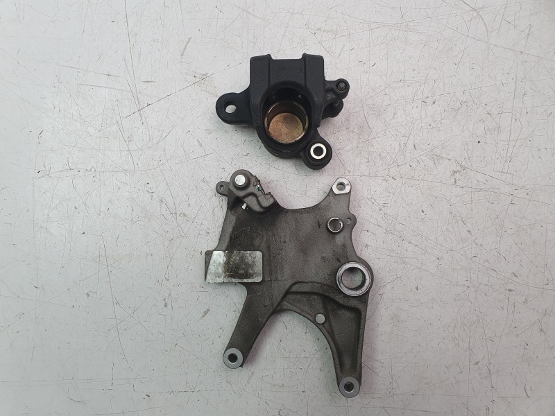 Recambio de pinza de freno trasera derecha para honda x-adv referencia OEM IAM 43250MKHD01  