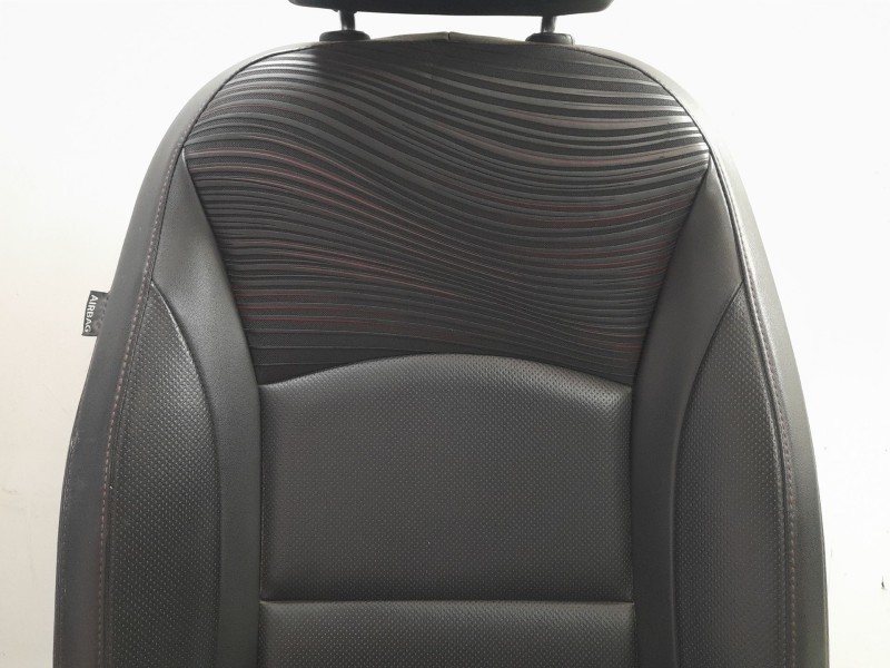 Recambio de juego asientos completo para ssangyong xlv suv e-xgi 160 referencia OEM IAM 1303208CCX  