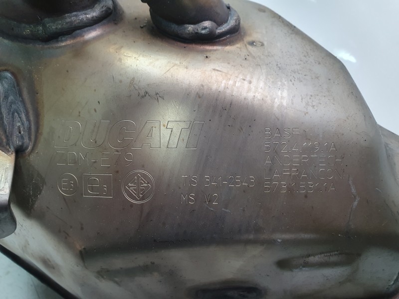 Recambio de catalizador para ducati multistrada v2 referencia OEM IAM 57315311A  