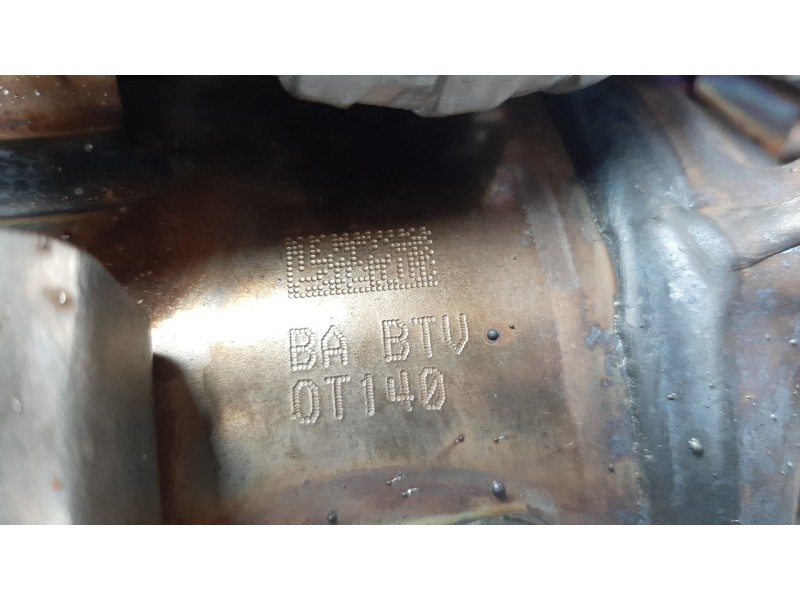 Recambio de catalizador para toyota corolla (e21) referencia OEM IAM OT140  