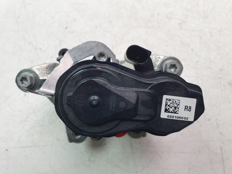 Recambio de pinza freno trasera derecha para mini countryman d countryman d referencia OEM IAM 689106602  