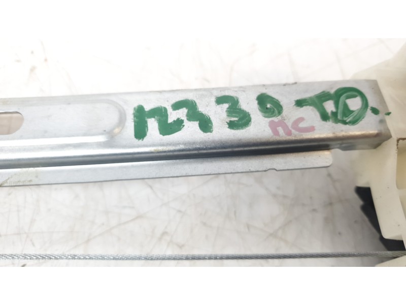 Recambio de elevalunas trasero derecho para citroën nuevo citroen c3 turbo 100 s&s 6v max nuevo citroen c3 turbo 100 s&s 6v max 