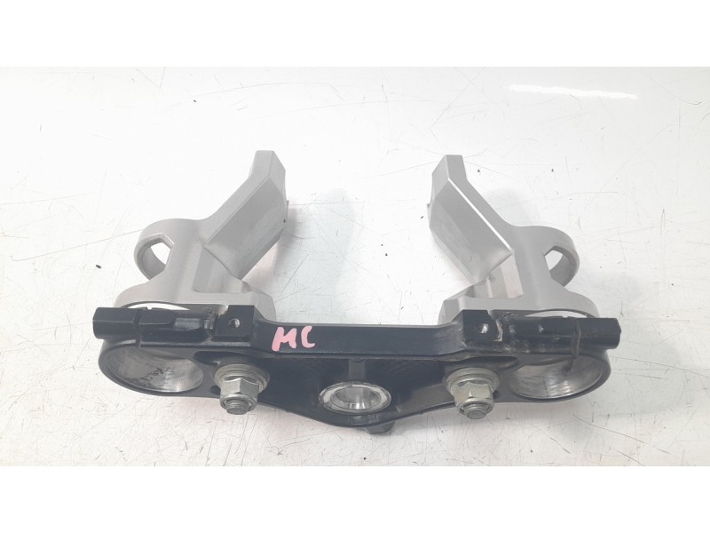 Recambio de tija para honda x-adv referencia OEM IAM 53230MKHD00  